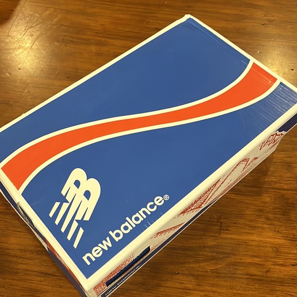 New Balance 574 ML574PRD varsity pack shoes sneakers red new Mens Size 9.5 - Picture 11 of 12